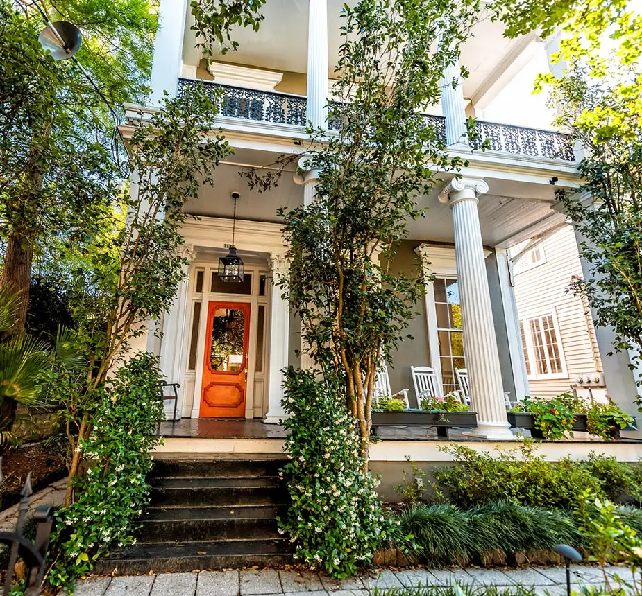  Garden District